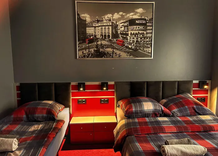 Hotel 108